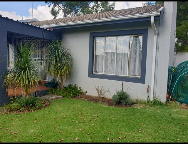 2 BEDROOM HOUSE RENTED IN BUCCLEUCH